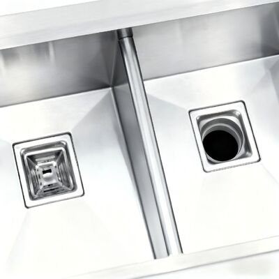 Buen precio Fregadero de cocina de doble tazón hecho a mano de acero inoxidable 304 con grifo rociador extraíble en línea