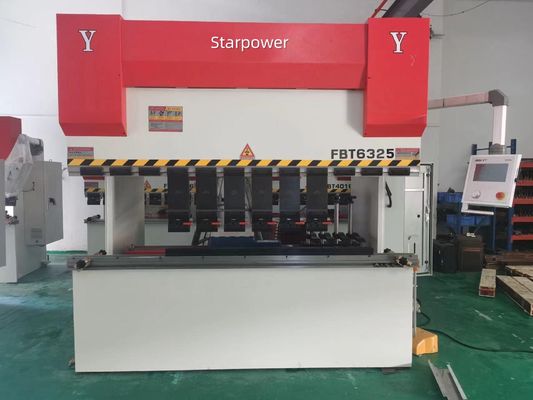 Optimización de los parámetros de flexión para la máquina de procesamiento de chapa de metal industrial