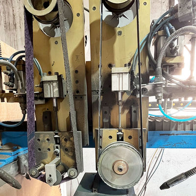 Máquina de soldadura de costura recta CNC de precisión y baja vibración para la unión de placas