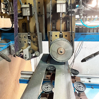 Máquina de rectificación fina CNC para soldar costuras de placas de empalme de fregadero hechas a mano