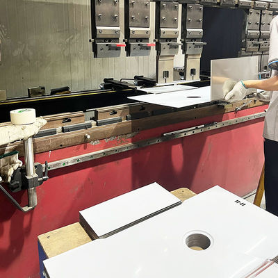 Sistemas de control avanzados 201 y 316L Máquina de flexión CNC de acero inoxidable de doble grado para fregaderos hechos a mano