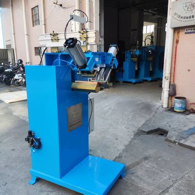 La máquina de soldadura CNC de esquina redonda de acero inoxidable es multipropósito personalizado
