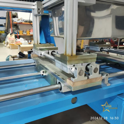 Máquina de soldadura de superficie CNC para el fregadero de mano de acero inoxidable
