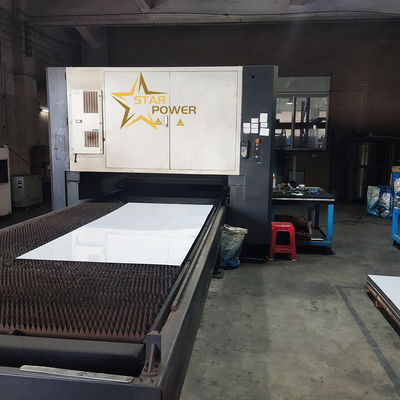 Máquina de corte láser de alta potencia para línea de producción de utensilios de cocina
