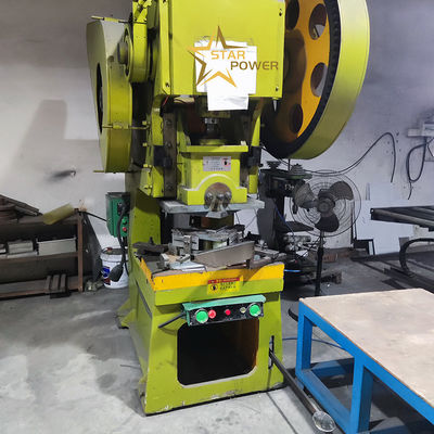 Máquina de perforar Prensa de garganta profunda Producción manual del fregadero