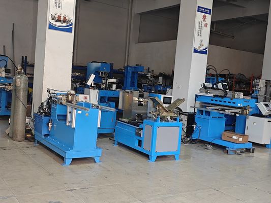 Toda la línea de producción de fregadero manual automático está integrada