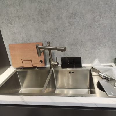 Buen precio Cuenca de cocina de acero inoxidable con bastidor disponible profundidad de cuenca disponible resistente a la corrosión y al óxido en línea