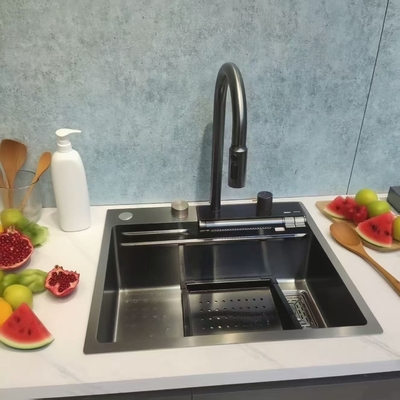 Fregadero de cocina de acero inoxidable de montaje inferior con escurridor