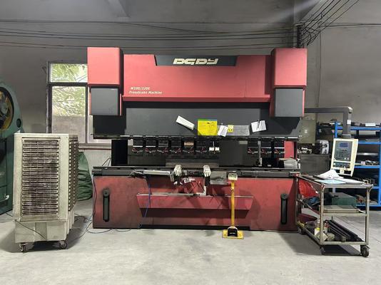 Máquina de flexión para bases de cuencos