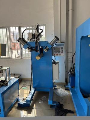 Soldadora de redondeo de esquinas blindada con nitrógeno con cumplimiento de calidad alimentaria y redondeo de precisión para fregaderos de cocina