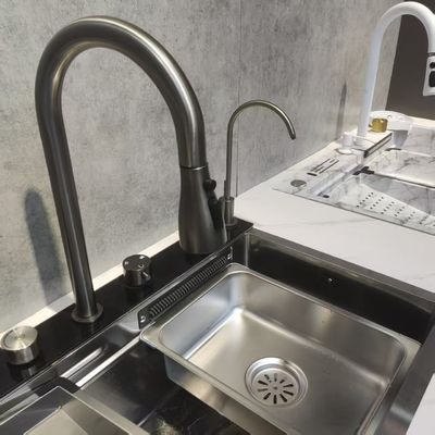 Buen precio Lavadero de cocina de acero inoxidable hecho a mano con grado de alimentos 304/316 Cuenco de acero inoxidable Profundidad 250-300mm y espesor del panel 1,2-2,0mm en línea