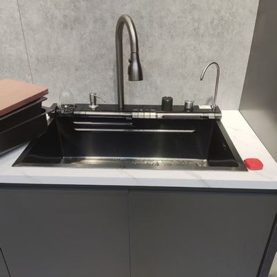 Buen precio Fregadero de cocina artesanal de acero inoxidable con pulido electrolítico e iones de plata antibacterianos para grado alimenticio 304/316 y cubeta profundizada (≥25cm) en línea