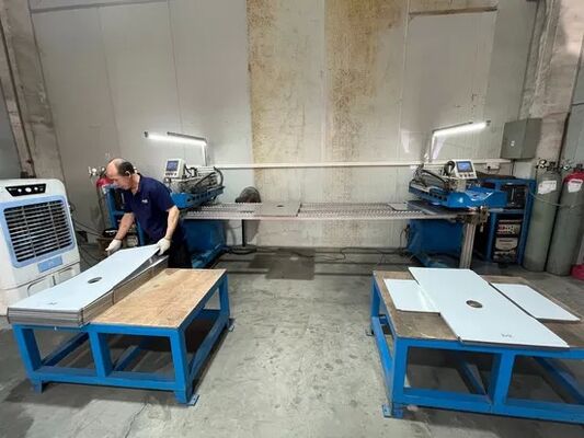 Tecnología de fregaderos hechos a mano expertamente elaborada para cada hogar